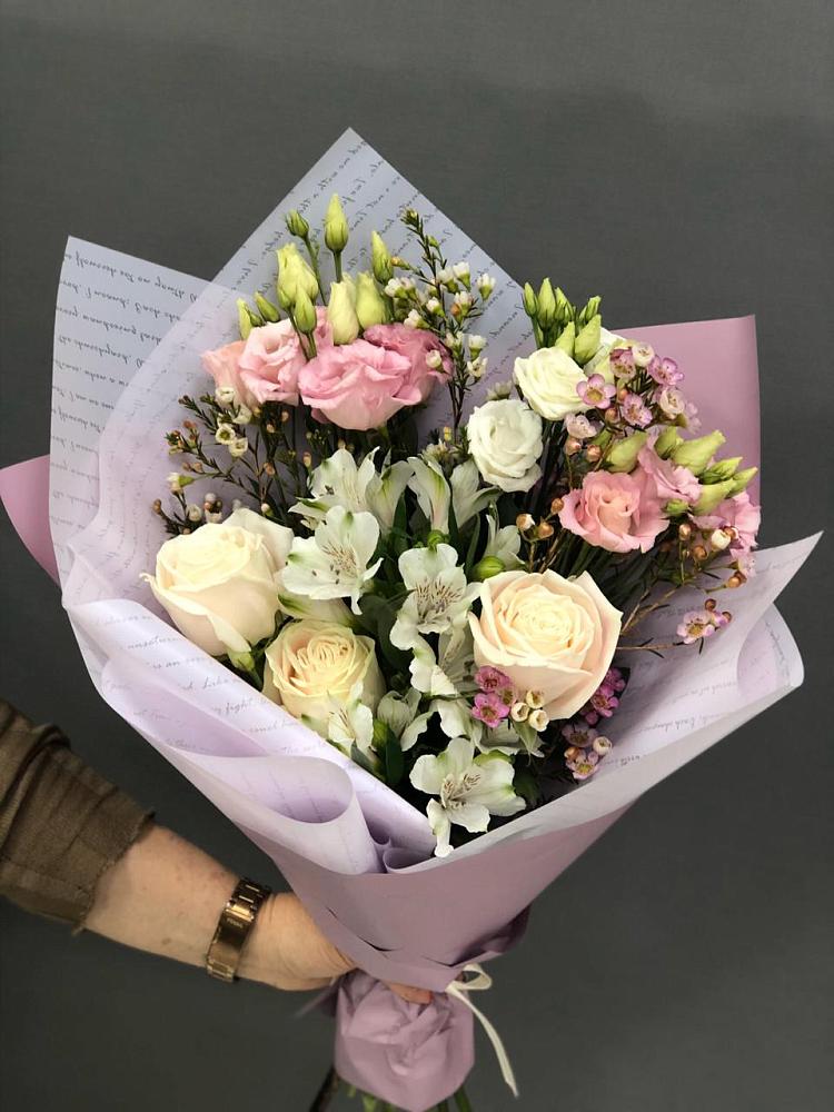 Букет цветов из: Альстромерии, Розы и Лизиантусы в Васильево