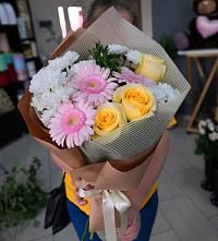Букет цветов из:  Герберы, Розы и Хризантемы в Васильево