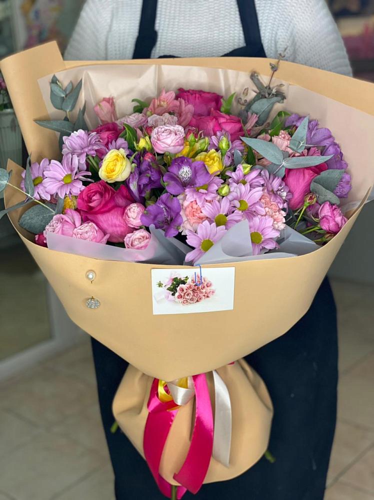 Букет цветов из: Хризантемы, Гвоздики и Альстромерии в Васильево