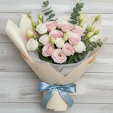 Букет цветов из:  Лизиантусы в Васильево