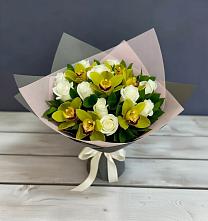 Букет цветов из:  Орхидеи и Розы #REPLACE_PRED# Васильево