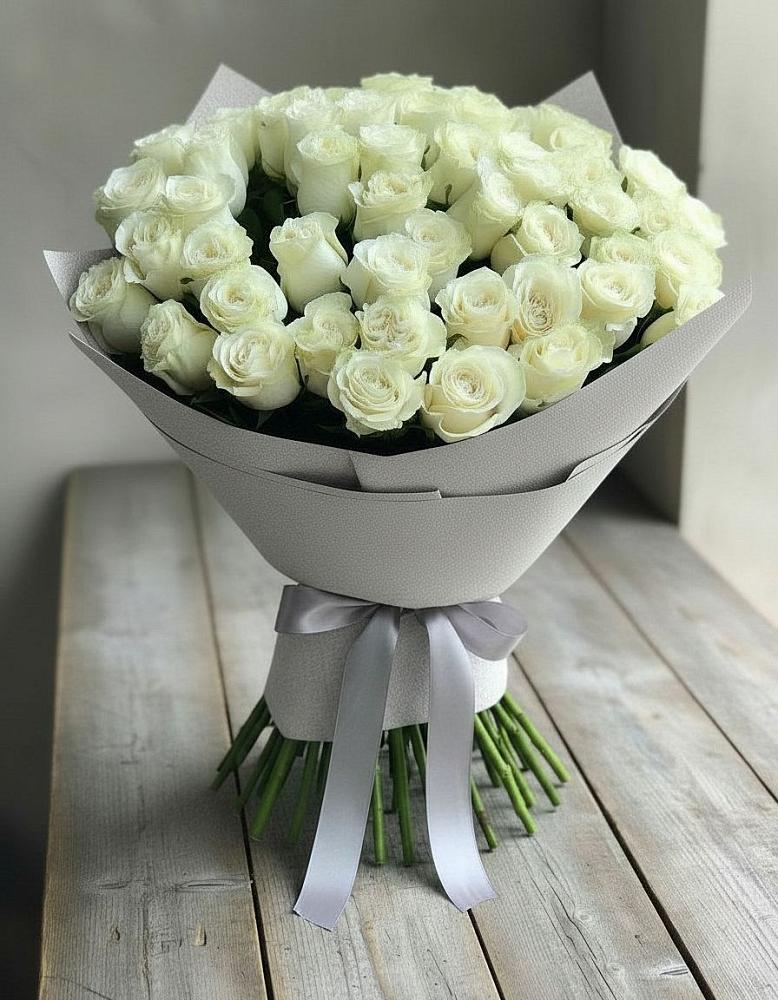 Букет 35 Белых роз в Васильево
