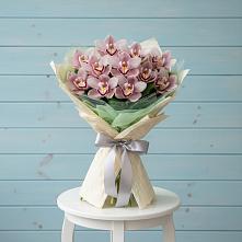 Букет цветов из:  Орхидеи и Розы #REPLACE_PRED# Васильево