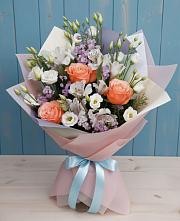 Букет цветов из:  Лизиантусы, Розы, Альстромерии и Гипсофила в Васильево
