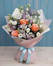 Букет цветов из:  Лизиантусы, Розы, Альстромерии и Гипсофила в Васильево