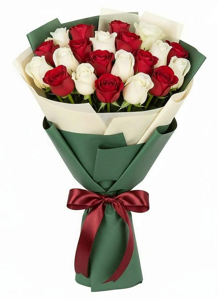 Букет Микс из красных и белых роз в Васильево