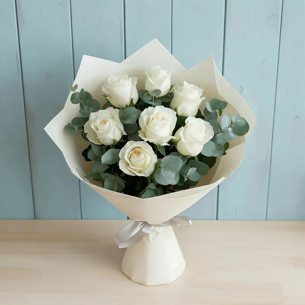 Букет Белые розы в Эвкалипте в Васильево