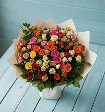 Букет Микс из разноцветных кустовых роз в Васильево
