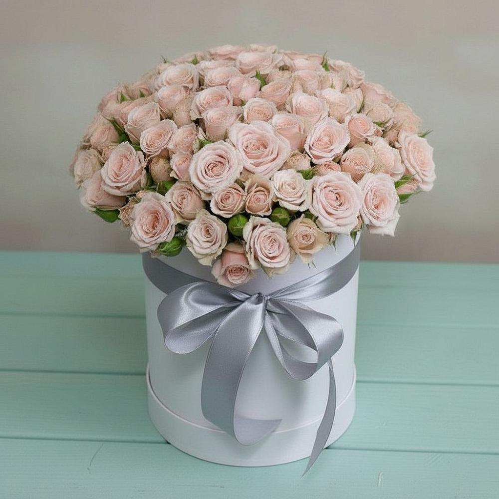 Цветочная композиция из Розы в шляпной коробке в Васильево